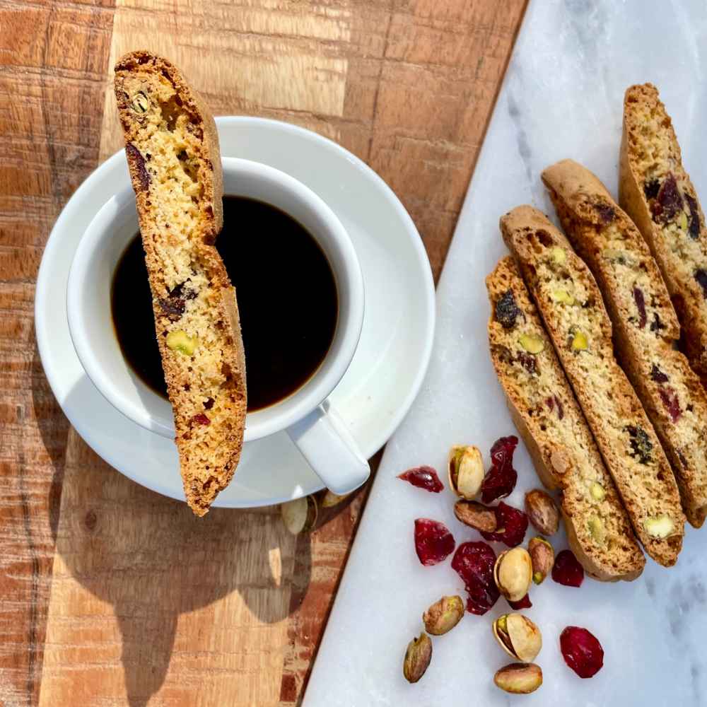 buy-cranberry-pistachio-biscotti-nut-fruity