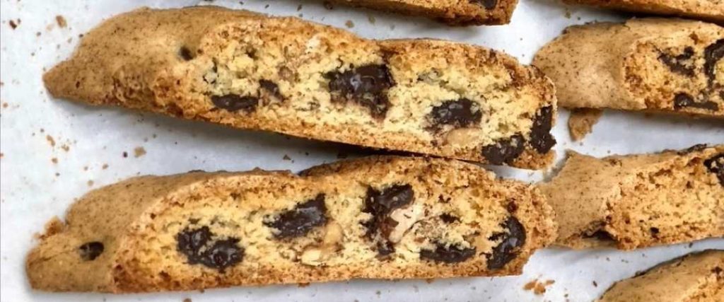 banana-nut-biscotti